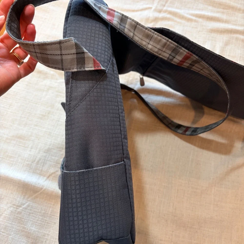 Carnaby Street by Picnic Time Gray Plaid Lined‎ Messenger Crossbody Bag
